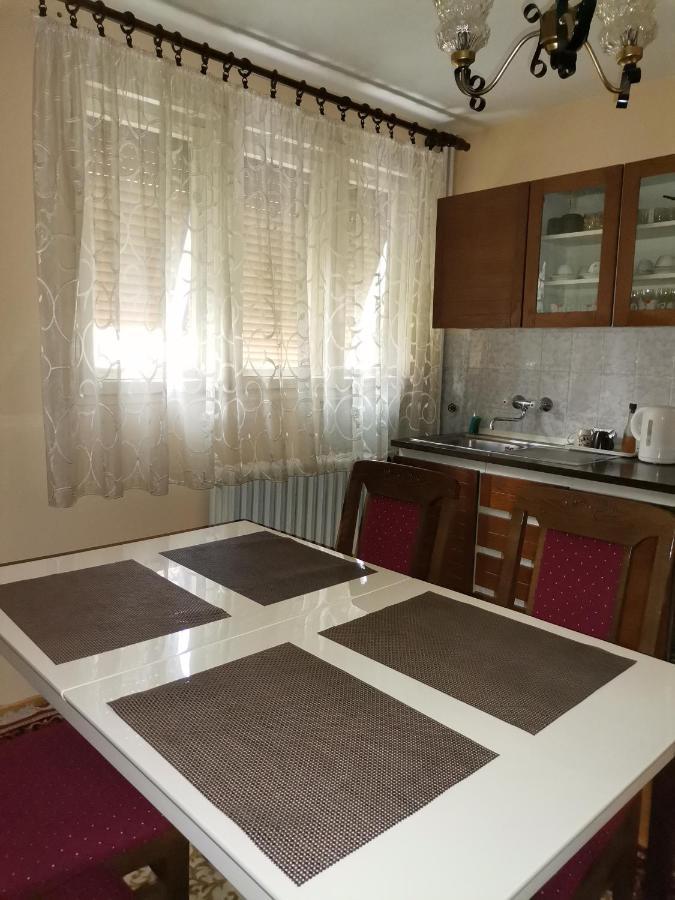 Appartement Kelizual à Gornji Milanovac Extérieur photo