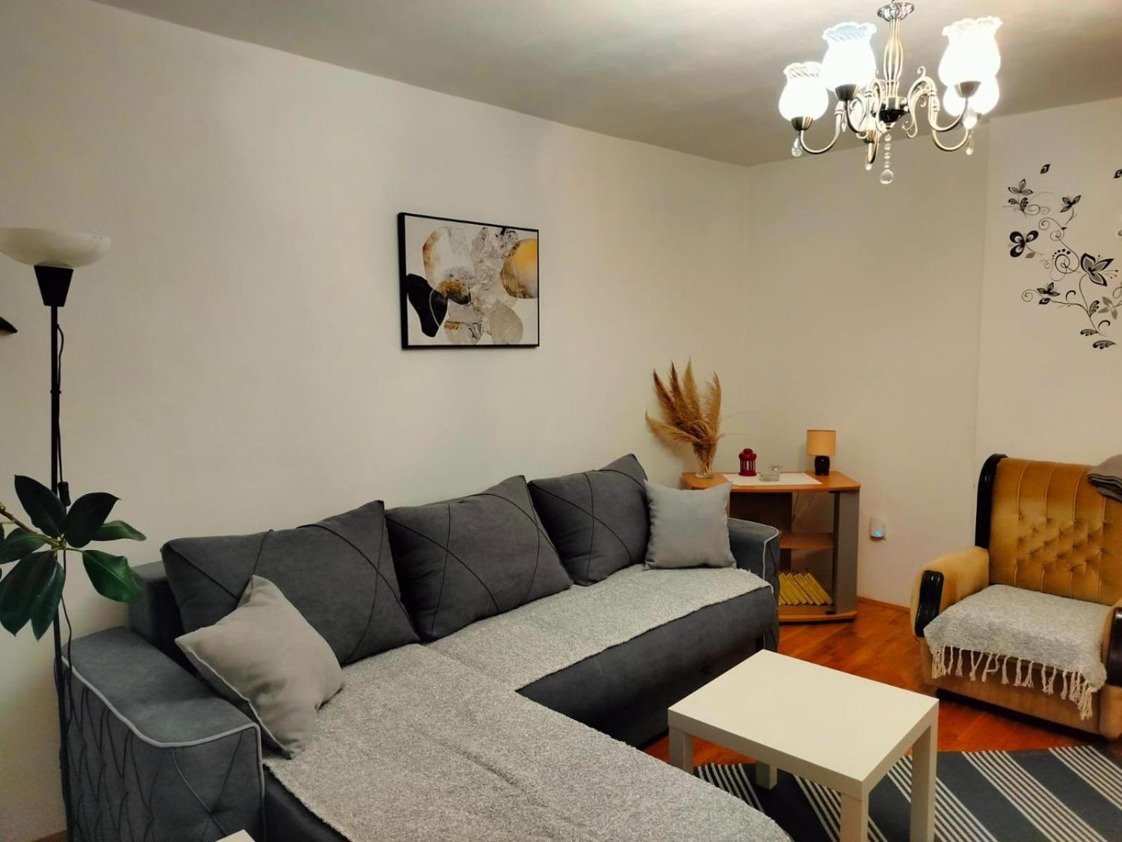 Appartement Kelizual à Gornji Milanovac Extérieur photo