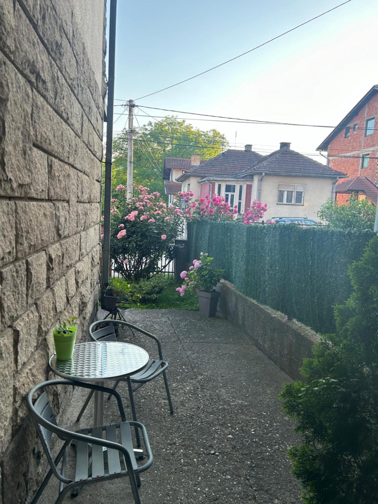 Appartement Kelizual à Gornji Milanovac Extérieur photo